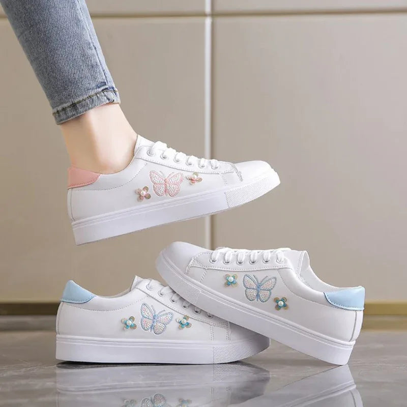 Damen Flache Low-Top Schmetterling-Sneaker