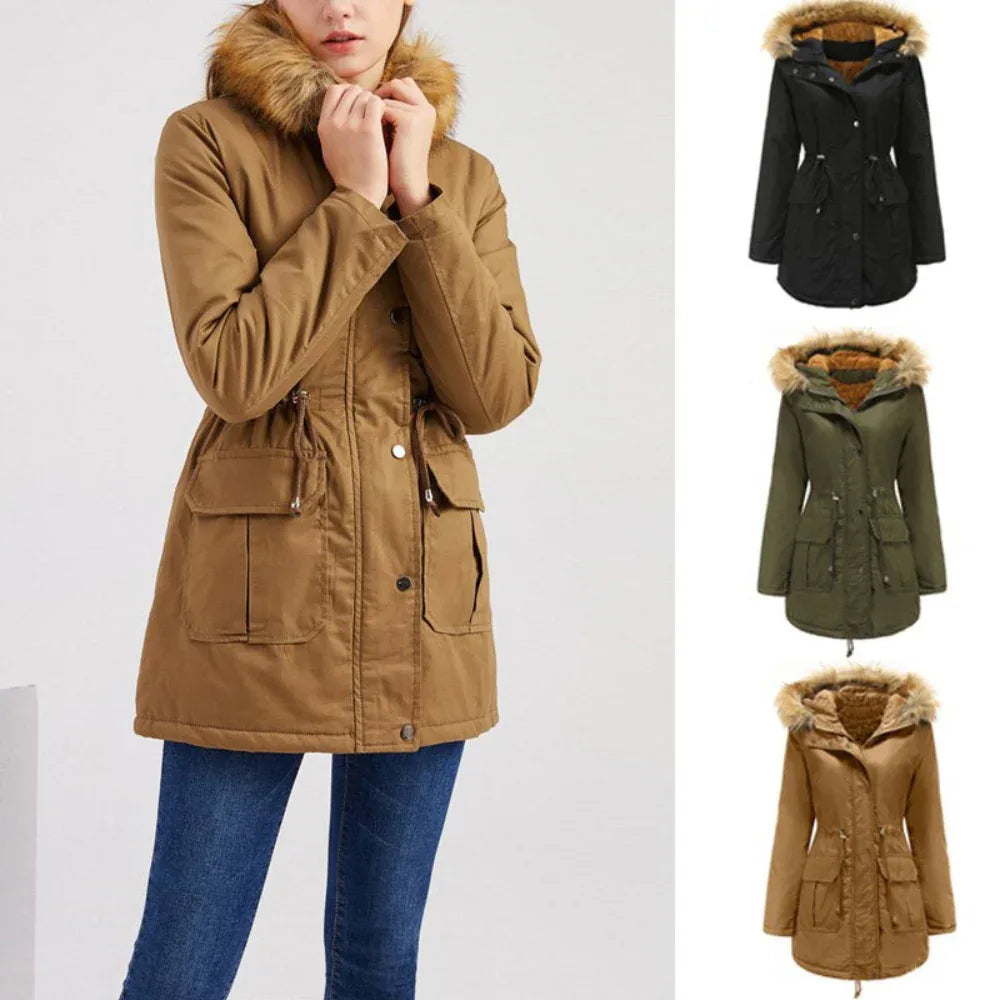 Damen Winterjacke mit Kapuze, Pelzkragen und Fleecefutter