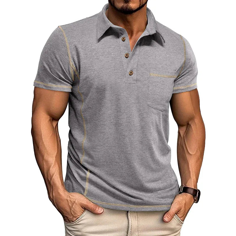 Kurzarm-T-Shirt mit Revers und Brusttasche