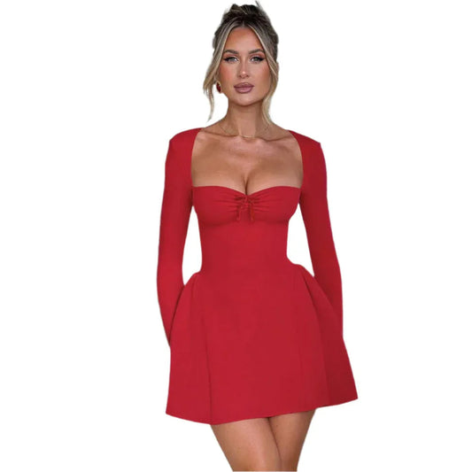 Damen Abendkleid mit tiefem Ausschnitt und langen Ärmeln