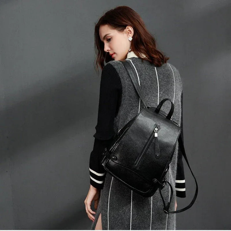 Damen Lederrucksack mit einzigartigem Reißverschluss-Design